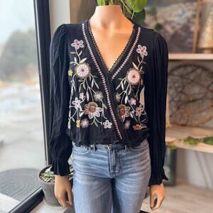 NWT Francesca's Floral Embroidered Boho Wrap Blouse - Long Sleeve V-Neck Top - S